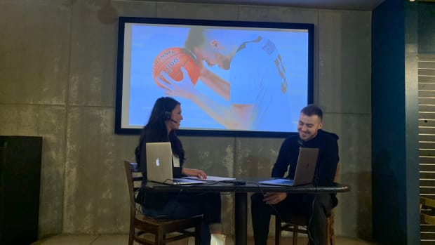 Haley Jordan interviews Sasha Stefanovic for the Sasha LIVE! Podcast at Mad Mushroom.